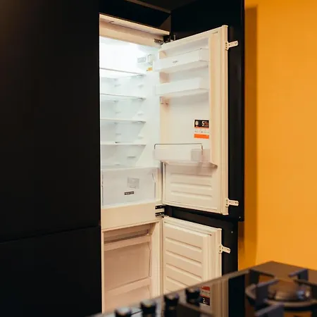 Private Parking Centro Storico: L'affresco Apartmán Boloňa