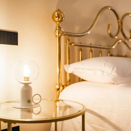 Private Parking Centro Storico: L'affresco *