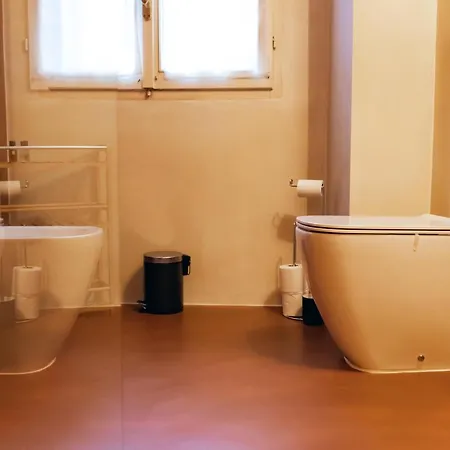 Private Parking Centro Storico: L'affresco Apartamento