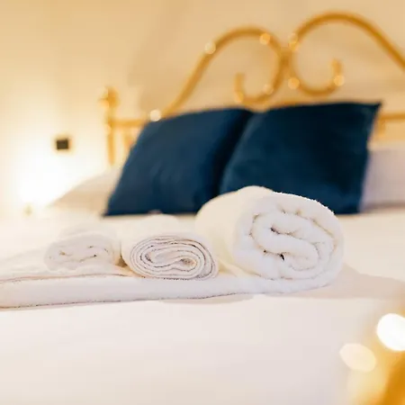 Private Parking Centro Storico: L'affresco Lägenhet *