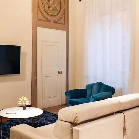 Private Parking Centro Storico: L'affresco