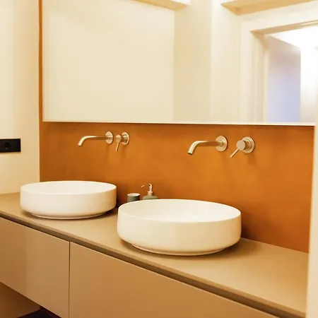 Private Parking Centro Storico: L'affresco Lägenhet Bologna