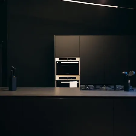 Private Parking Centro Storico: L'affresco * Bologna