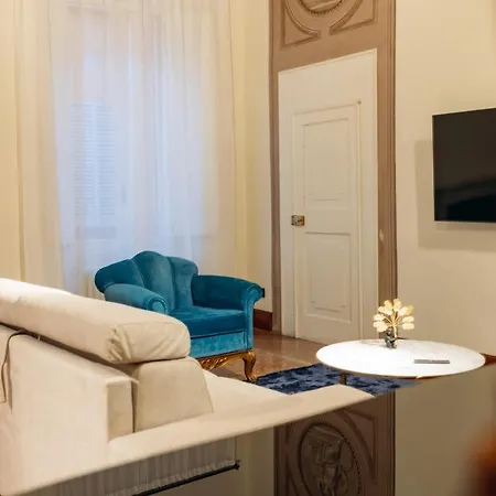 Private Parking Centro Storico: L'affresco Lägenhet *