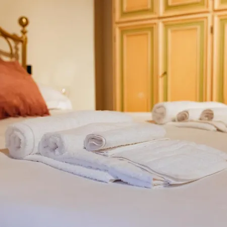 Private Parking Centro Storico: L'affresco 公寓 *