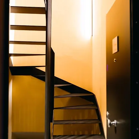 Private Parking Centro Storico: L'affresco *