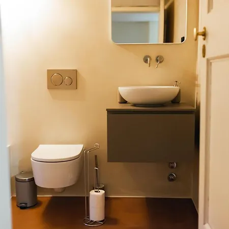 Private Parking Centro Storico: L'affresco *