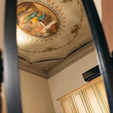 Private Parking Centro Storico: L'affresco 博洛尼亚