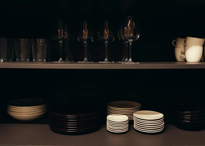 Private Parking Centro Storico: L'affresco Bologna