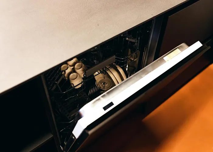 Private Parking Centro Storico: L'affresco Apartment