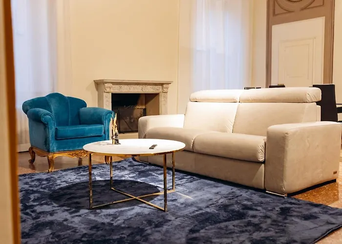 Apartment Private Parking Centro Storico: L'affresco