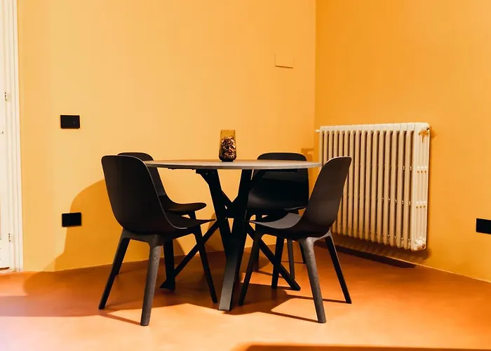 Private Parking Centro Storico: L'affresco شقة