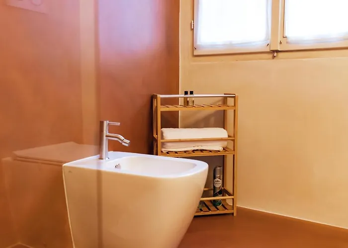 شقة Private Parking Centro Storico: L'affresco بولونيا