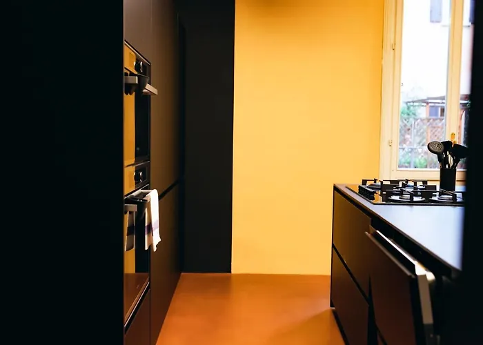 Private Parking Centro Storico: L'affresco